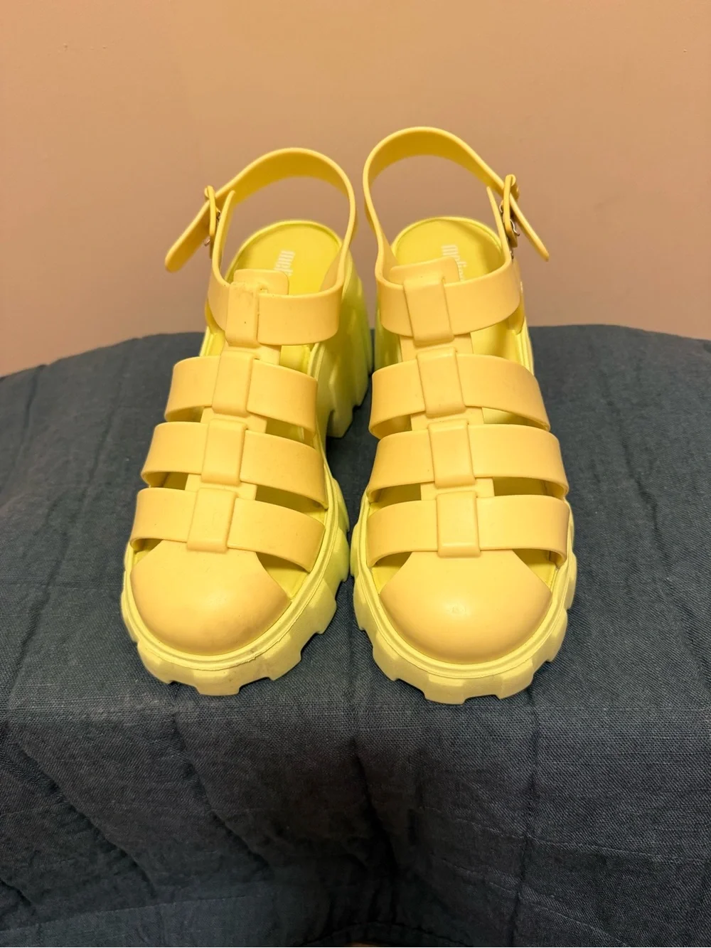 Women’s size 8 Yellow Chunky Sandals